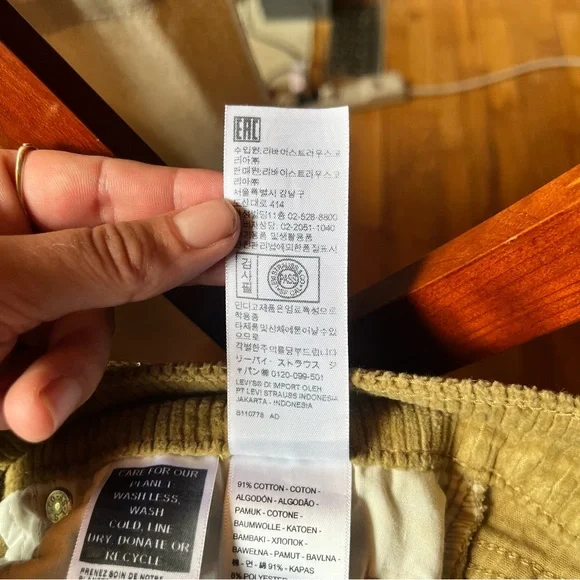 Levi's Women’s Corduroy Pants in Tan - Picture 10 of 11